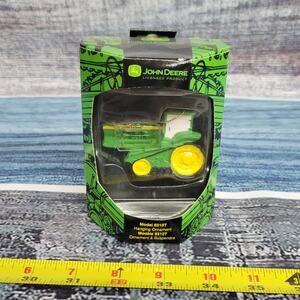 Enesco John Deere 8310T tractor Christmas Ornament green/yellow